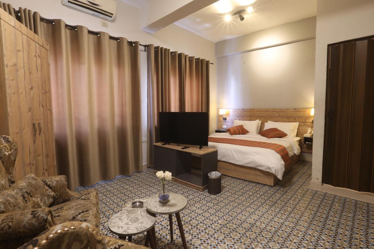 Riviera Hotel Amman Luaran gambar